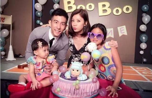 李湘贾静雯再婚活成公主，她二婚嫁娱乐圈纪委黄毅清狗血离婚收场