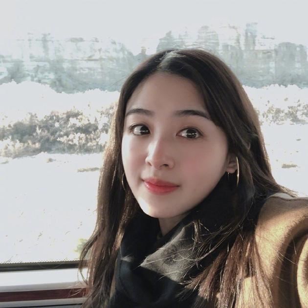 张含韵否认与彭冠英结婚，这位初代超女真是历经荆棘才动人