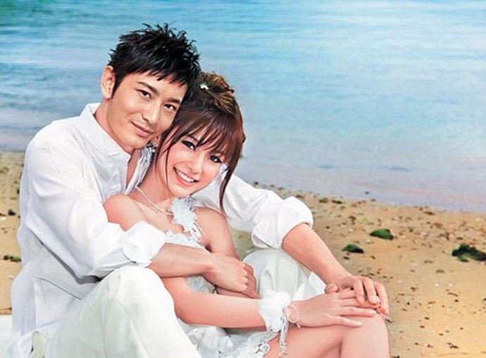 黄晓明Angelababy领证结婚两人热恋亲热照大曝光