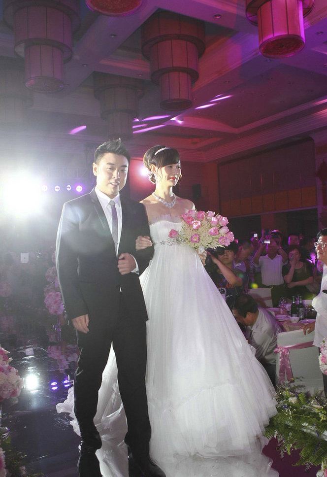 “乒乓战神”王皓大婚30个温馨甜蜜瞬间(图)