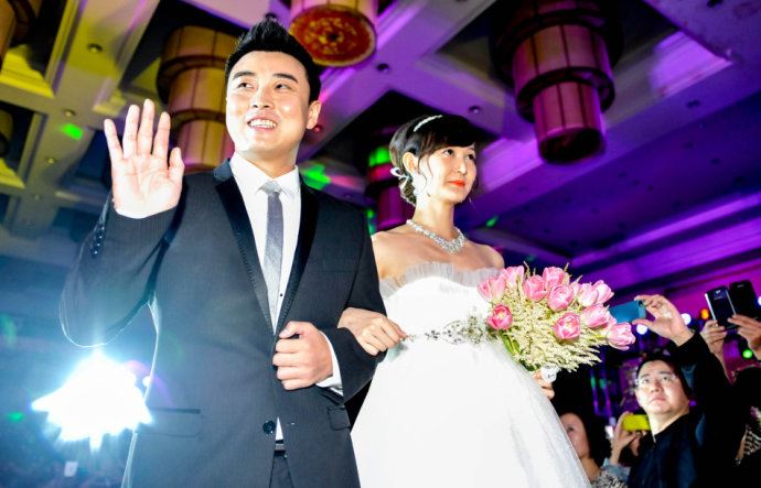 “乒乓战神”王皓大婚30个温馨甜蜜瞬间(图)