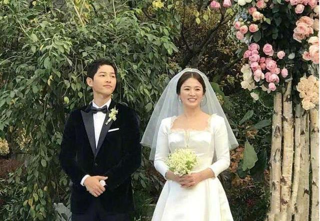 李敏镐退役人帅腿长气质好，李胜利朴有天污染的韩国娱乐圈需要他