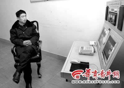 上路饭吃了两个肉夹馍 邱兴华的最后表演(图)