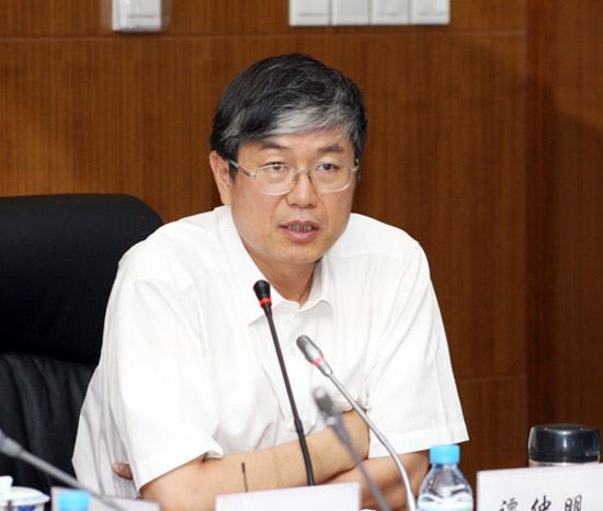 精英巨头英年早逝为哪般？天涯社区副主编金波34岁不幸去世的警示