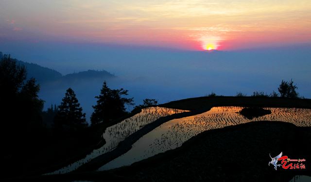 中国最后一个带枪的部落，神秘部落之枪族（图），贵州高原隐藏的神秘部落，公安局特许自制火枪的神秘山寨