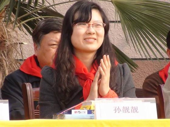 (焦点时评)从“80后”女干部看年轻貌美女官员的“仕途”!
