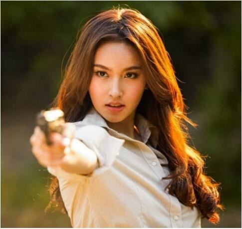 著名的十大欧美人妖图片，bailey jay人妖因拍小电影走红