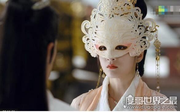 白发皇妃女主跟谁睡过，原著中漫夭只和男主宗政无忧睡过