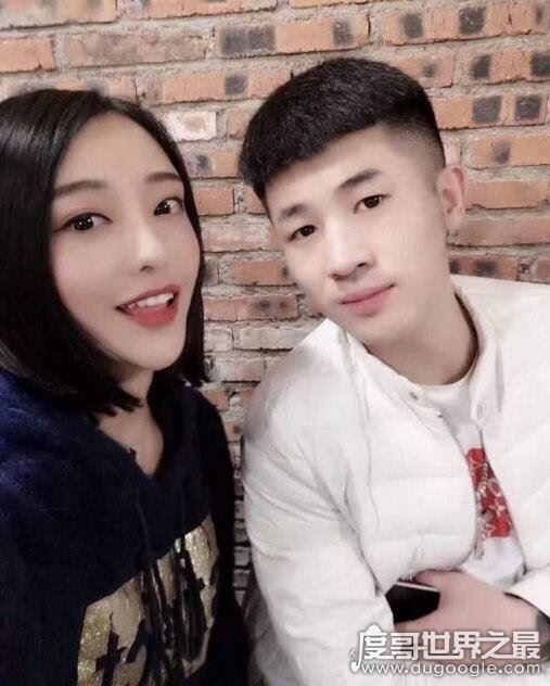 网曝仙洋睡娜美,娜美"闺房"直播惊现仙洋半张脸