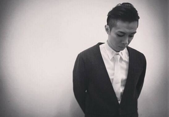 周柏豪发型汇总，常见背头莫西干发型时尚帅气