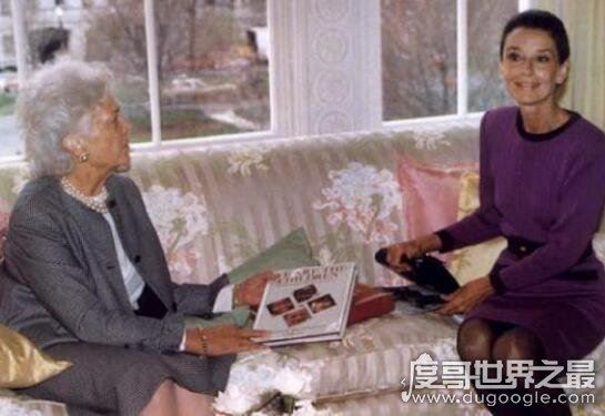 奥黛丽赫本怎么死的，援助非洲耽误病情(放弃治疗)