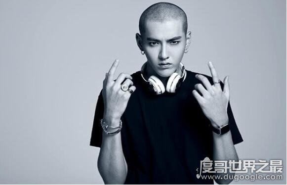 吴亦凡约炮门事件回顾，加拿大炮王四处约炮女粉丝遭曝光