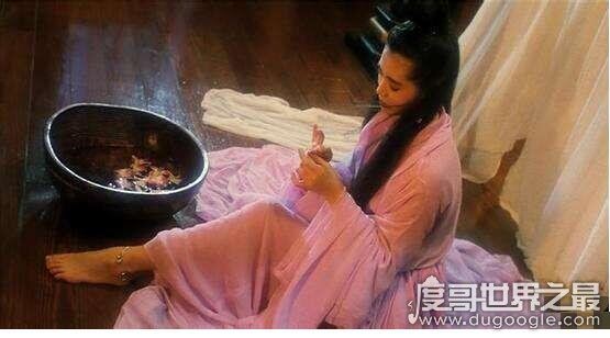 世界上最美的脚丫子排行，盘点拥有一盘美脚的女明星
