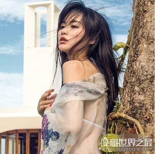 女神南笙姑娘真实素颜照片曝光，完全就是两个人(跌落神坛)