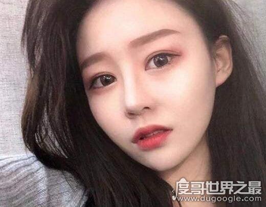 抖音温婉大尺度视频曝光,私生活混乱大腿任人摸毫无反应