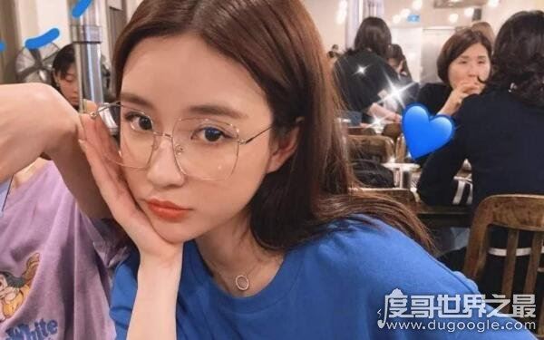 网红服装店的top级店主，雪梨和张大奕哪个厉害（难分高低）