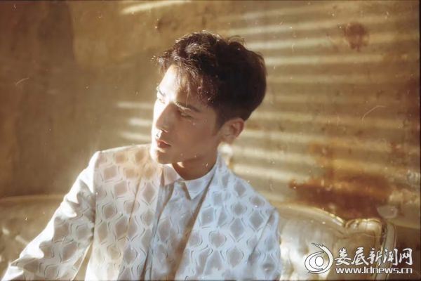 姜潮家里很有钱吗,探秘姜潮家境(石锤为富二代)