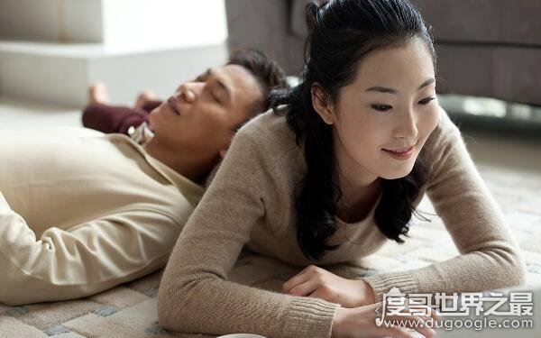 床上污情话套路，这些情话又短又撩人（新婚夫妇必备）