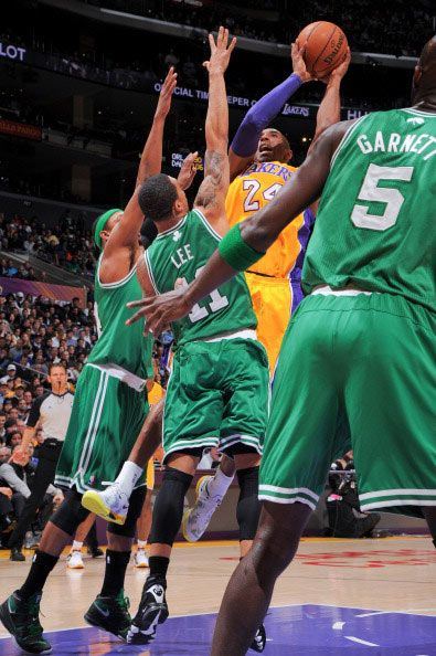 科比最帅的10张图片，篮球职业生涯经典回顾(向科比致敬！)