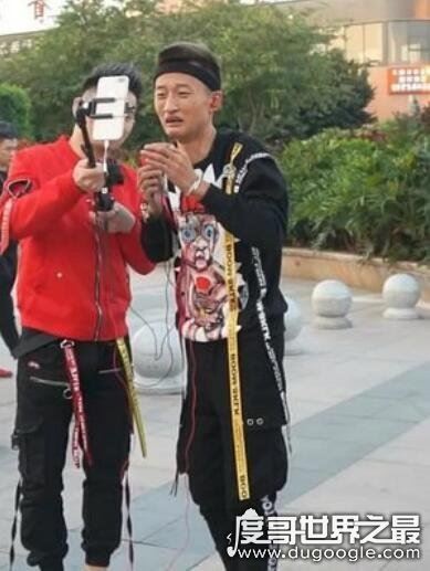 祁天道被警察带走，因涉嫌诈骗700万(对外宣称因病退网)