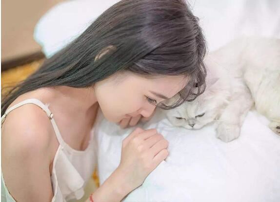 姐妹们说说第一次舒服吗，痛并舒服着(来自女生的自述)