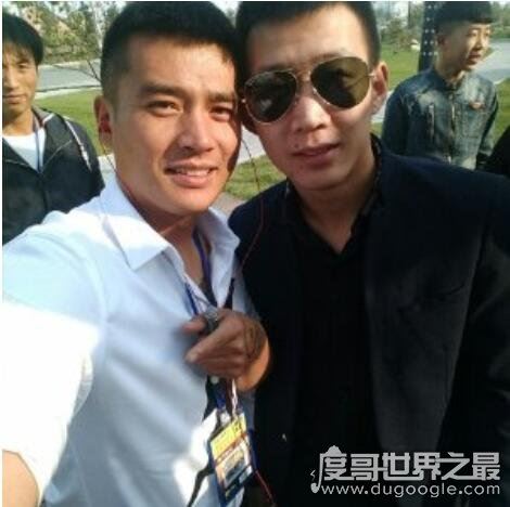 最火户外主播mc小白龙是人渣,险些让师傅赵本六退出YY