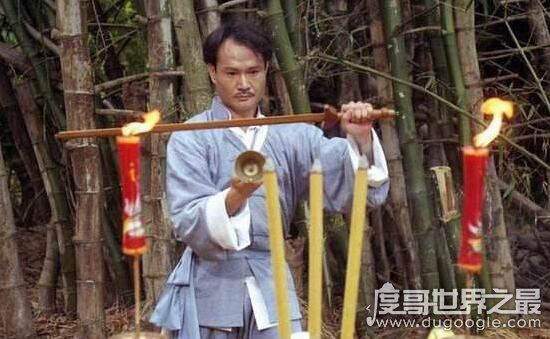 林正英怎么死的，林正英死时候灵异事件是真的吗