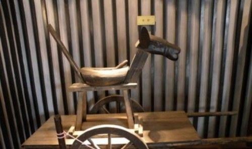 古代女子刑法骑木马驴，残害女性专治不贞洁(惨绝人寰)