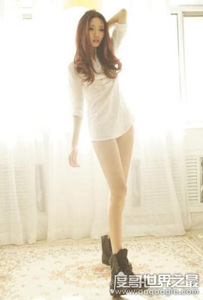 网评中国第一美腿皇后，长腿MM孔燕松腿长117厘米(附美腿照)
