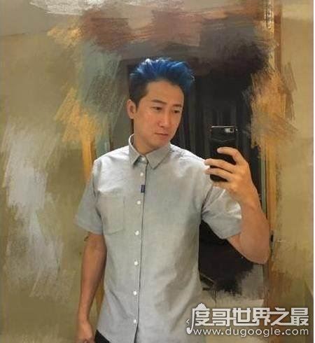 范丞丞洪金宝照片比对，长的确实像父子(不信自己看)