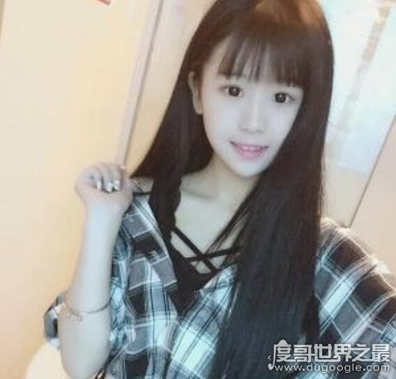 杨清柠出轨视频竟然没穿裤子，出轨付守东后表示喜欢绿帽子