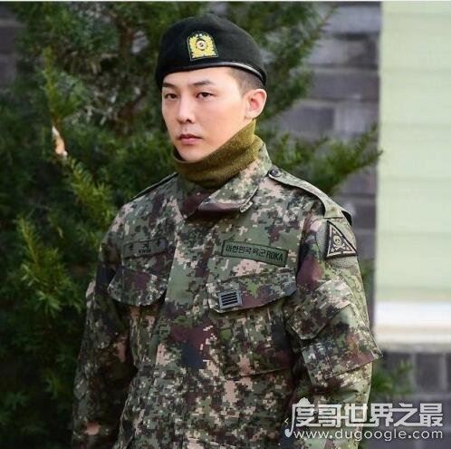 权志龙什么时候服兵役回来，2019年10月26日(王者已经归来)