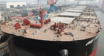 中国最大货轮,新一代矿砂船(长362米/宽65米/载重40万吨)
