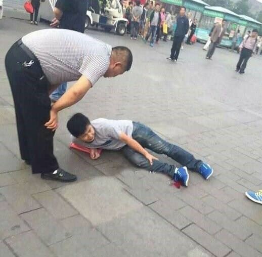 西安火车站枪击事件始末,凶手太可恶(丧心病狂)