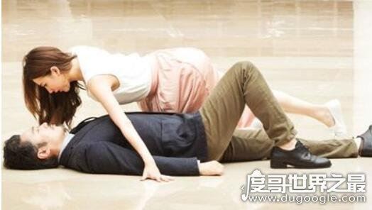 男女房事之女上体位姿势图解,男人们最喜欢/最享受的姿势