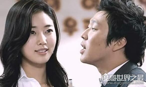 盘点十部好看的性喜剧，韩国性喜剧《色既是空》又污又搞笑