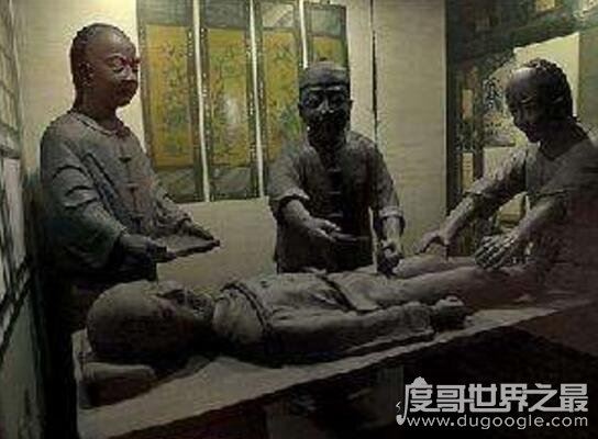 古代太监是割的什么部位,直接割JJ(也叫男子宫刑)