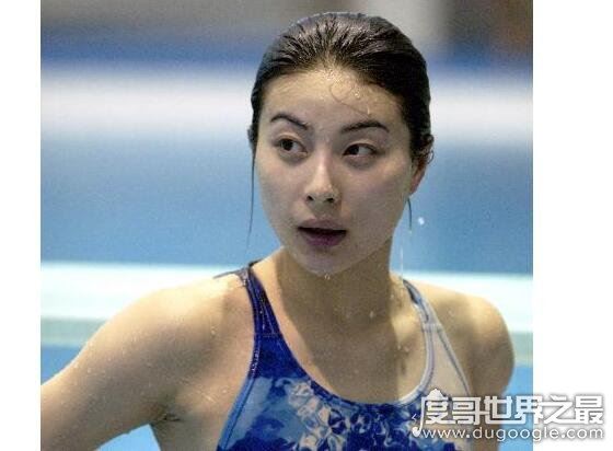 郭晶晶眼睛要失明吗,年轻时训练太拼对眼睛伤害大已近失明