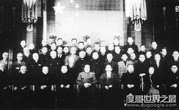 中国洪门老大林绅葬礼,九万马仔送行(美方出动20万名警察防暴乱)