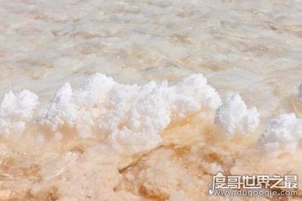 世界上最咸的湖，阿萨尔湖水比死海还咸(含盐量是海水10倍多)
