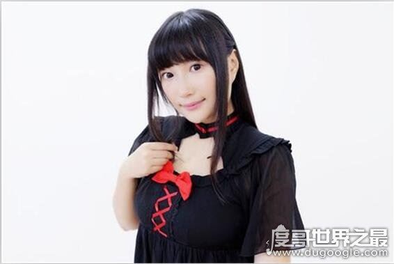 洛天依本人照片曝光，长相甜美可爱却被质疑假唱/吸毒