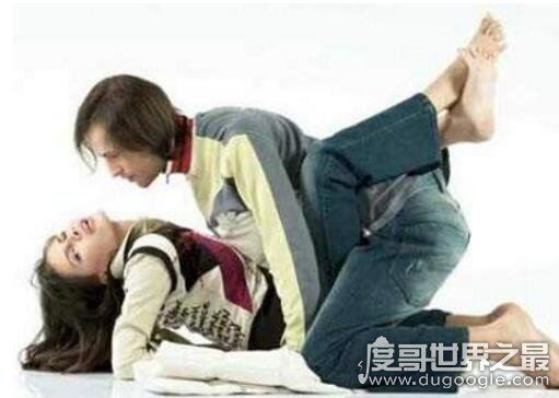 男女后背体位姿势图解，很容易碰到女生G点(最受男女欢迎)