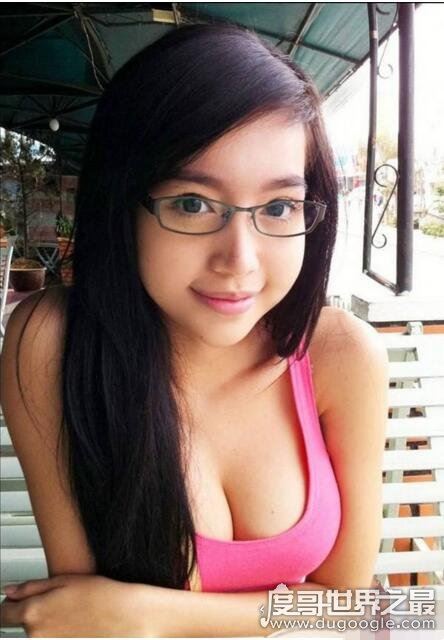 越南第一美女，阮金红(G罩杯的身材迷倒万千男士)