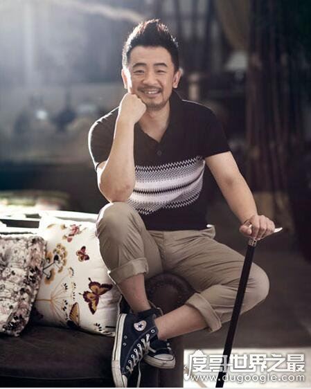 黄海波被谁害的，事件女主在直播中说出真相(两人什么也没发生)