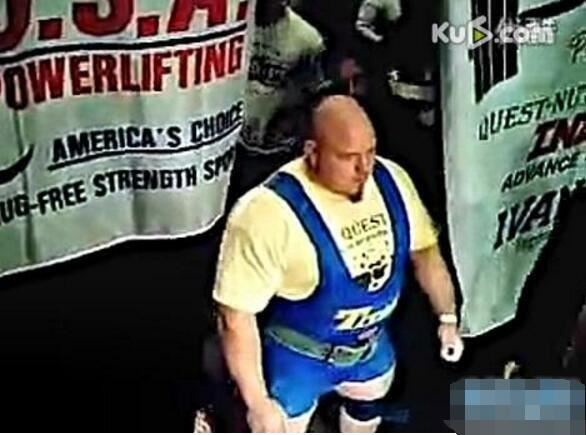 世界上力量最大的人，杰夫·刘易斯(能举起7万斤的大卡车)