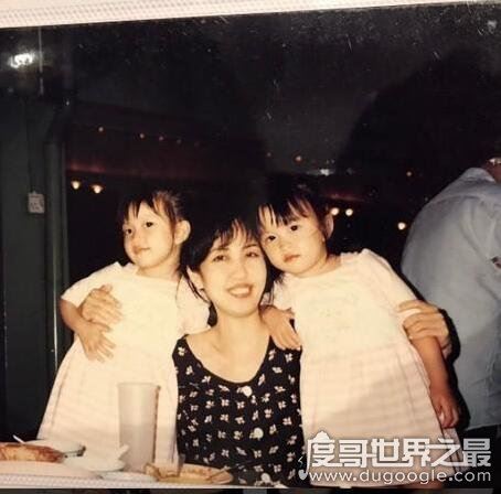 BY2童年照曝光，双胞胎姐妹越整越不像(妹妹Yumi遭渣男抛弃)