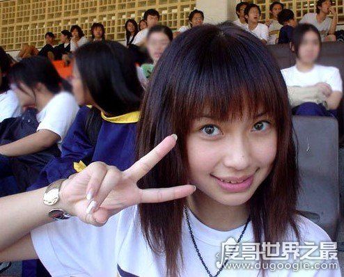 angelababy整容前方脸塌鼻梁厚嘴唇，前后照片大对比