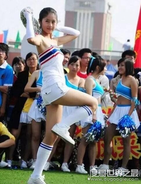 池方圆个人资料简介,清纯美貌的她丝毫不输奶茶妹妹