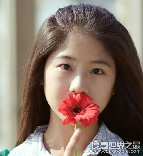 池方圆个人资料简介,清纯美貌的她丝毫不输奶茶妹妹