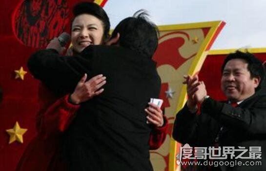 管彤和韩红结婚照片曝光，韩红同性恋追赵薇周迅